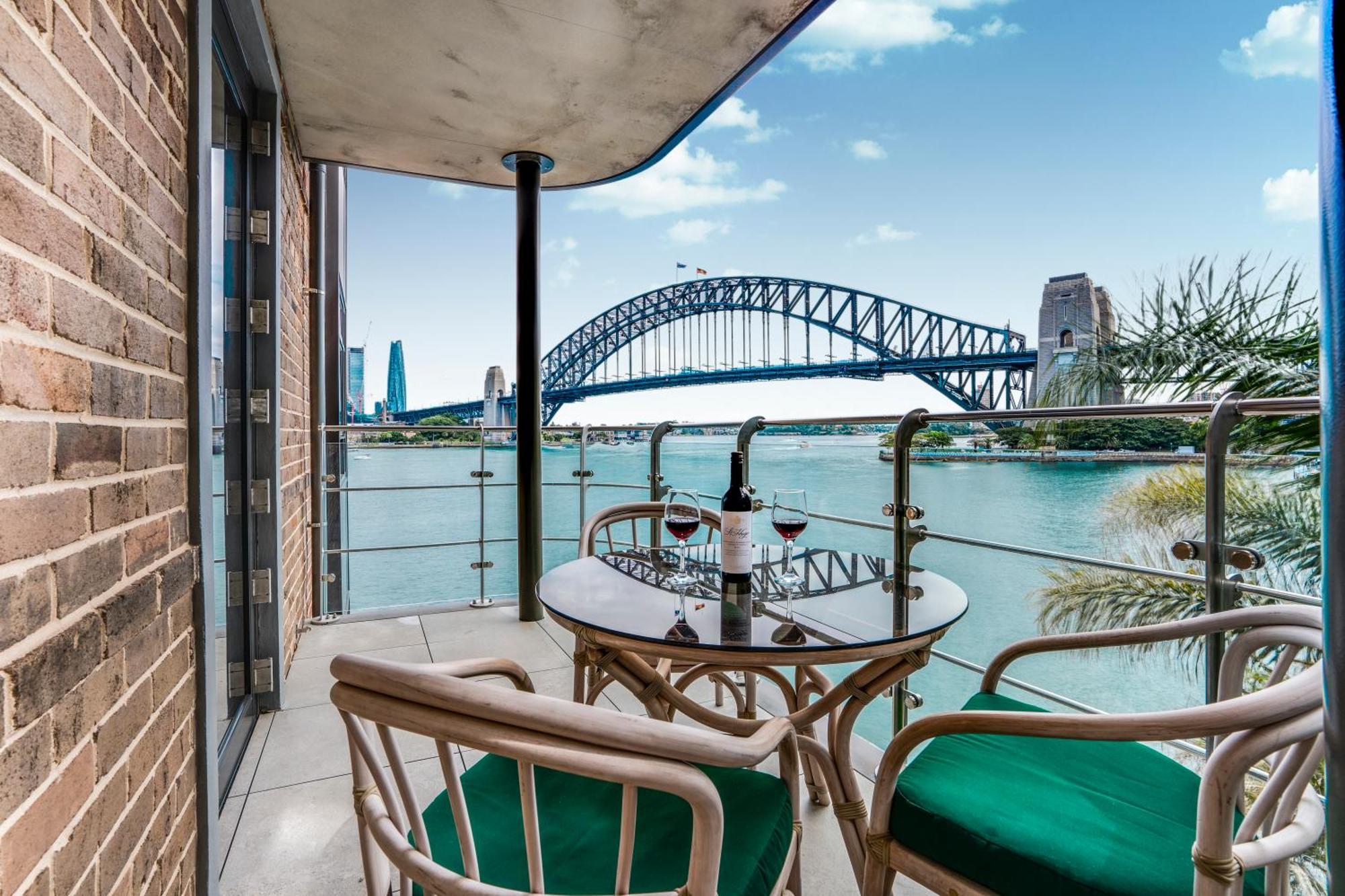 Iconic Harbour Views Apartment Sydney Exterior photo