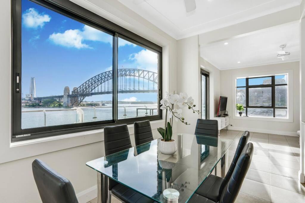 Iconic Harbour Views Apartment Sydney Exterior photo