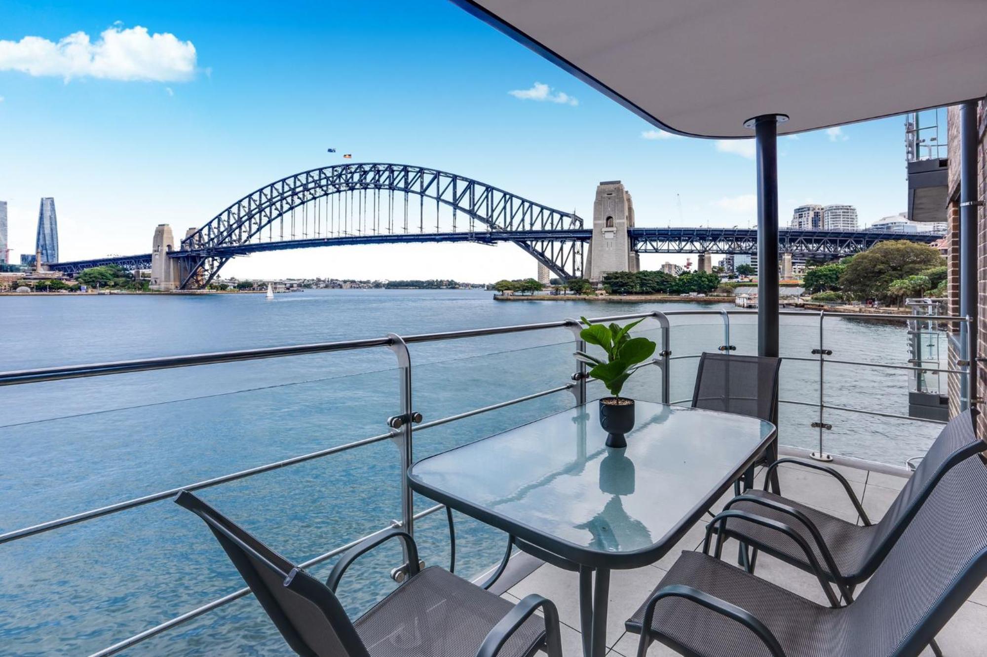 Iconic Harbour Views Apartment Sydney Exterior photo